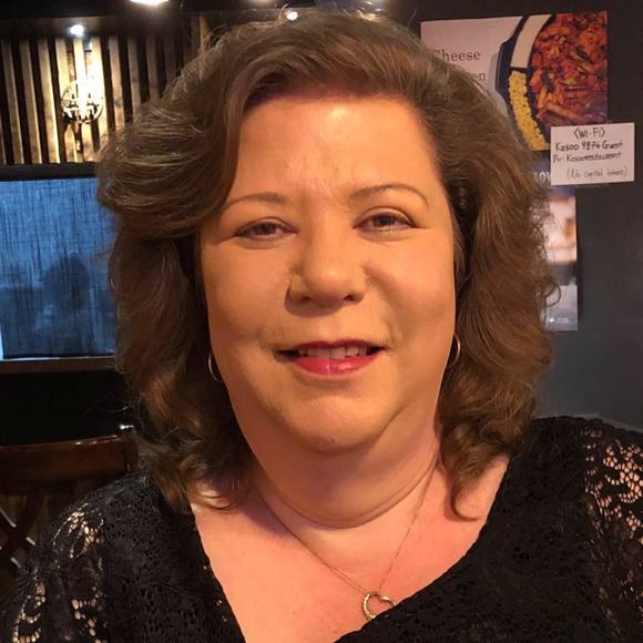 Meet your Posher, Adrienne - Picture 1 of 1